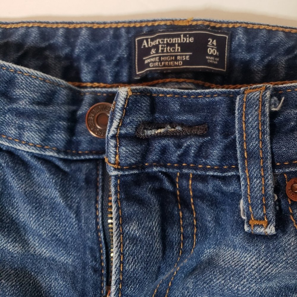 Abercrombie & Fitch Annie High Rise Girlfriend Medium Wash w